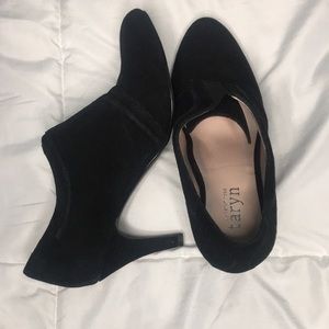 NWOT Women’s Taryn Rose Heels
